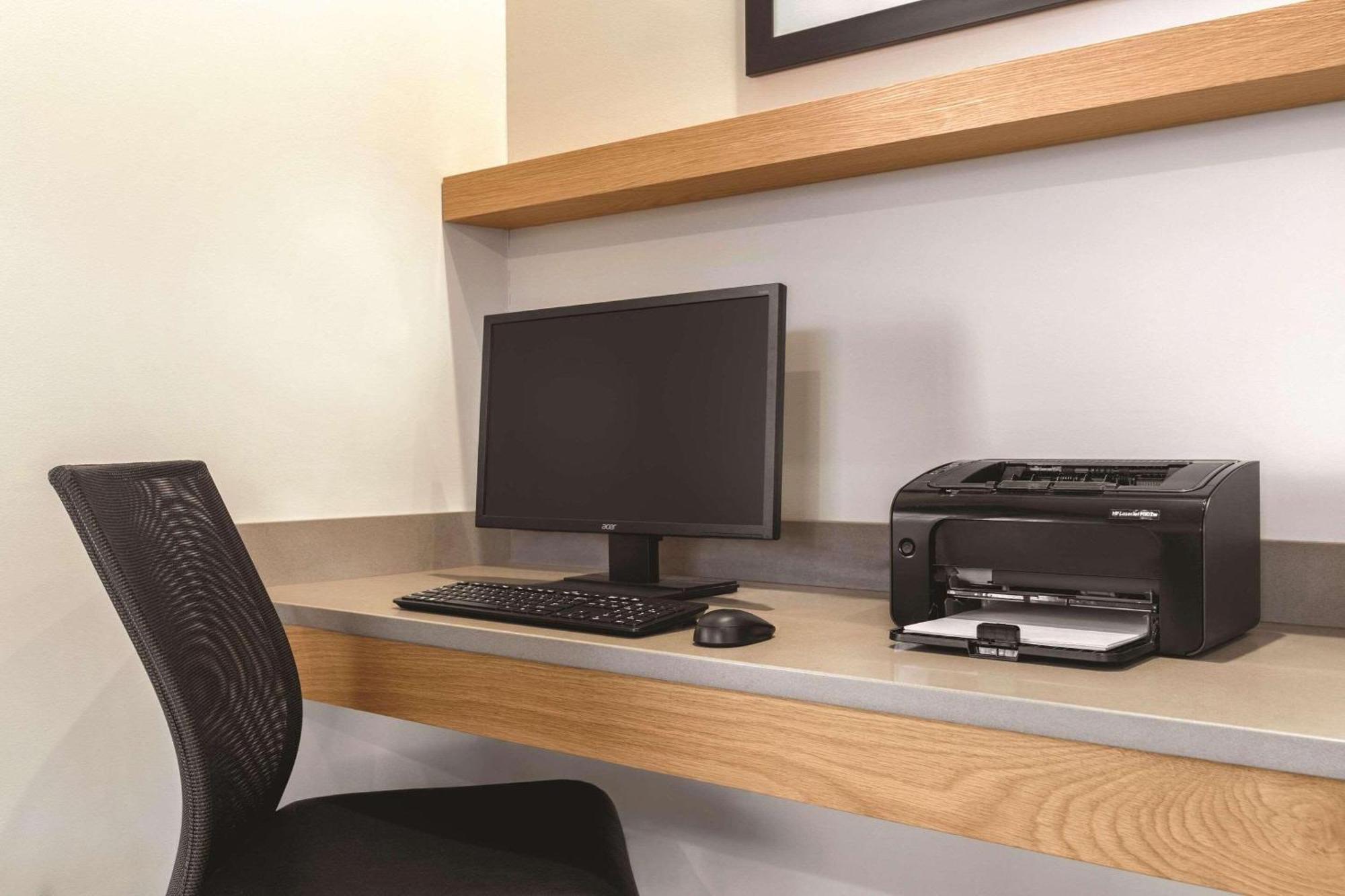 Country Inn & Suites By Radisson, Erie, Pa Kearsarge 외부 사진