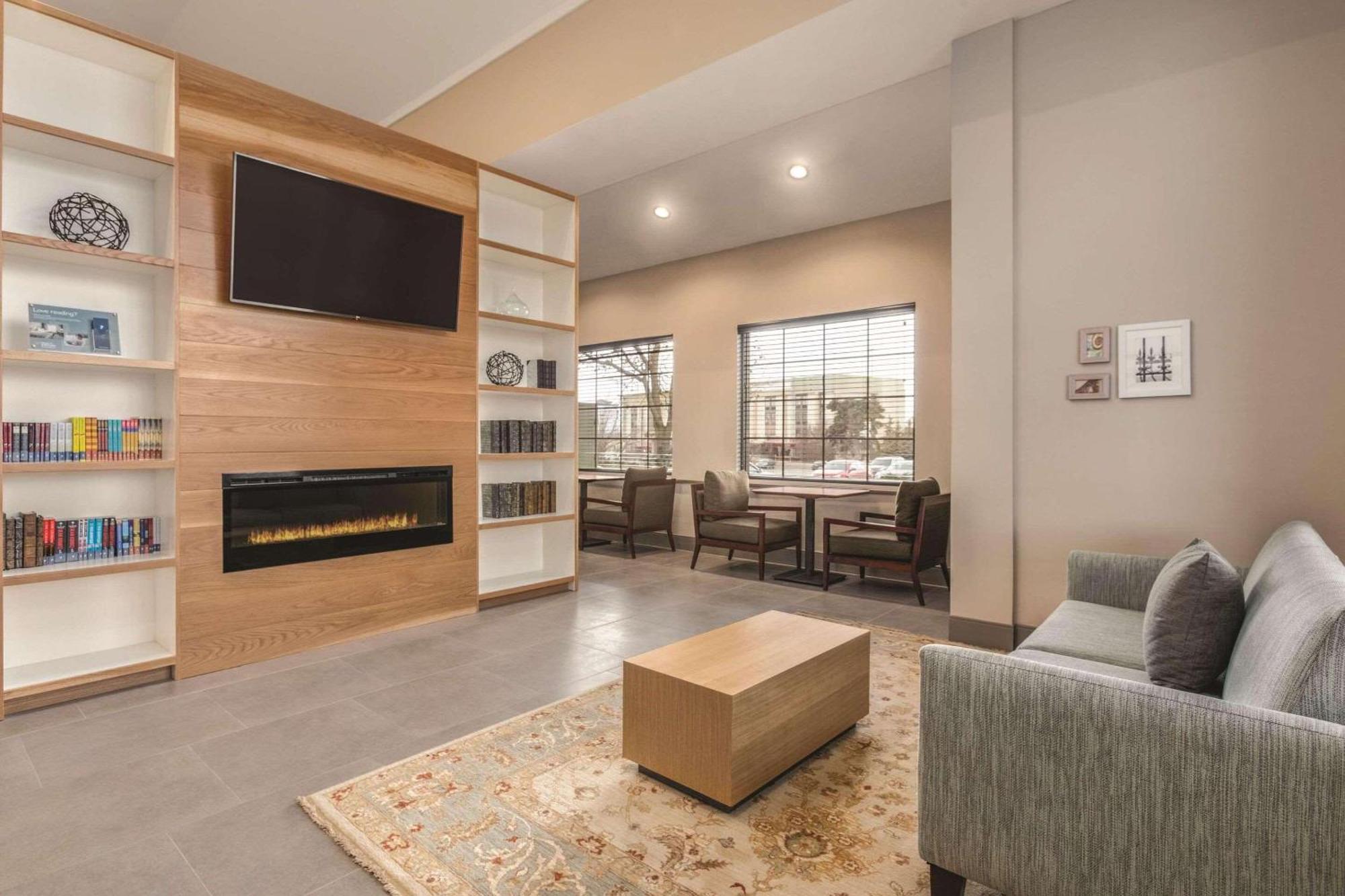 Country Inn & Suites By Radisson, Erie, Pa Kearsarge 외부 사진